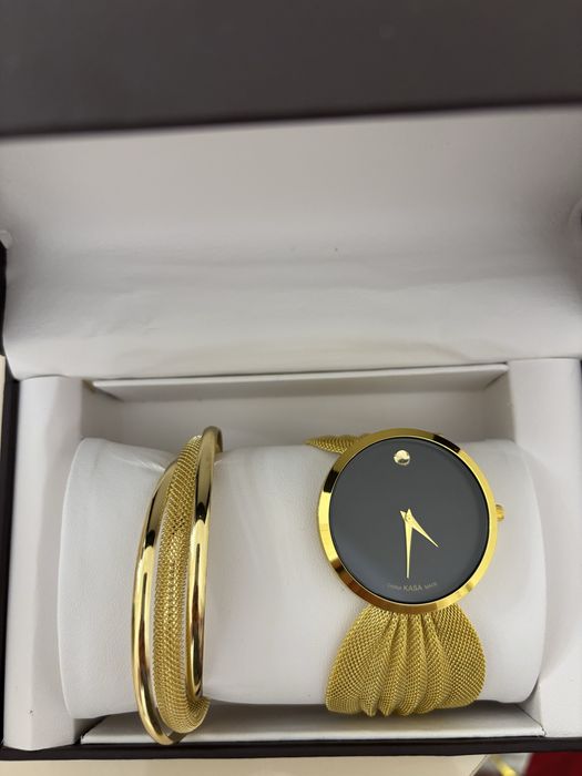 Часы новые с браслетом