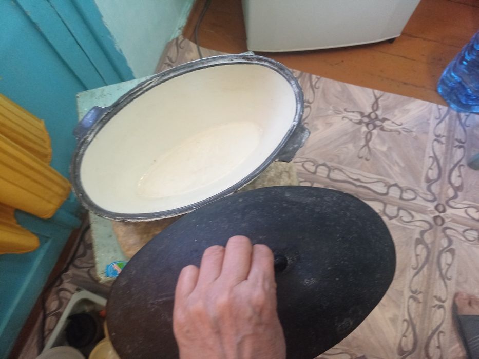 Утятница--казан чугунный (СССР)