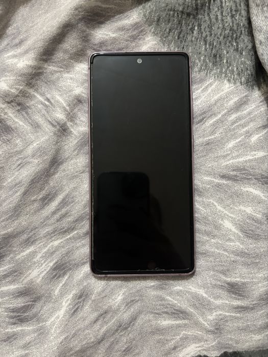 Продам телефон, самсунг S20Fe