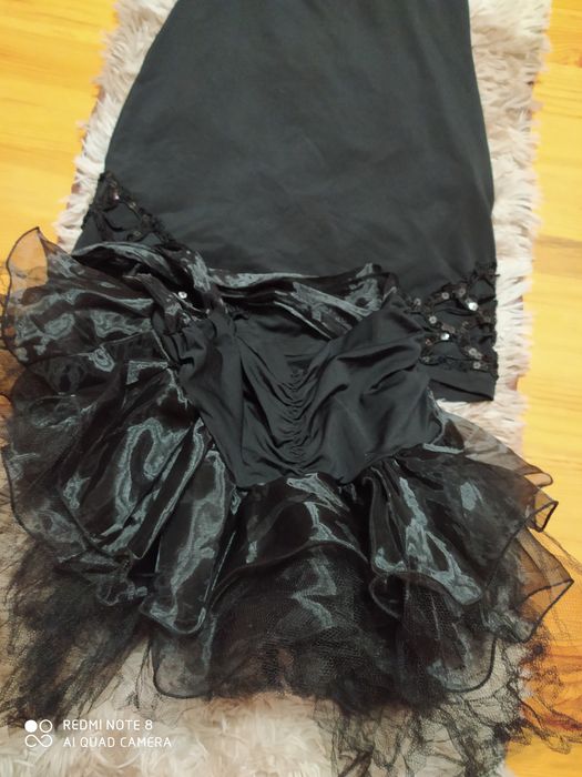 Платья.             .