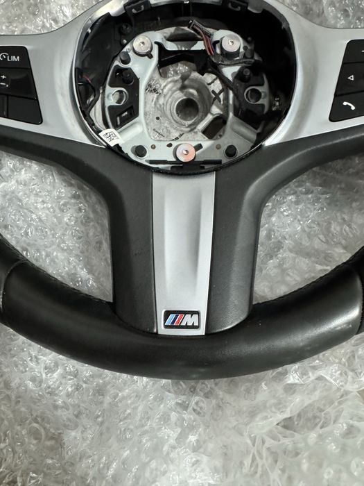 Volan BMW M seria 5 G30