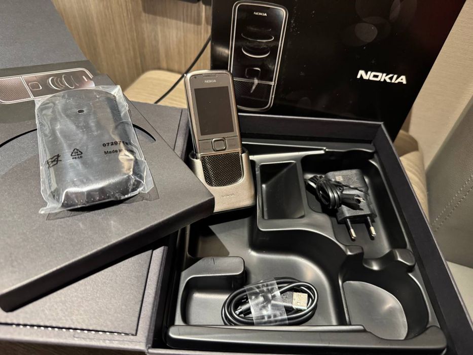 Nokia 8800 Arte Carbon full