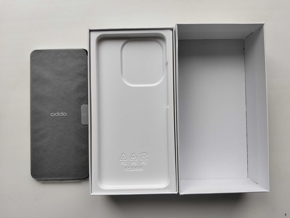 Продам смартфон Oppo A3