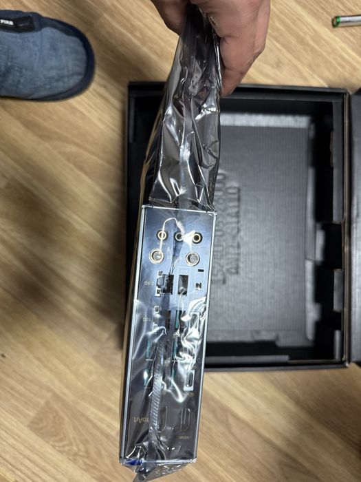 Asus x670 pro art creator wifi