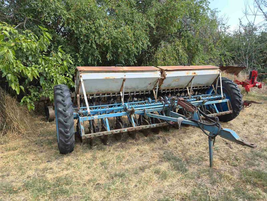 Продавам СЗУ 3.6 сеялка