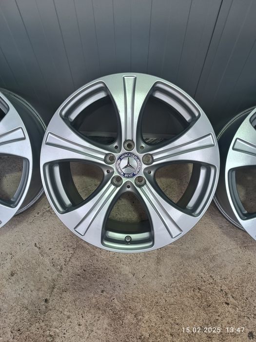 18/5/112-МЕРЦЕДЕС GLC-W 253-Ц и Е класа-перфектни