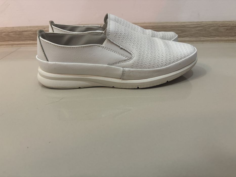 Кожени обувки