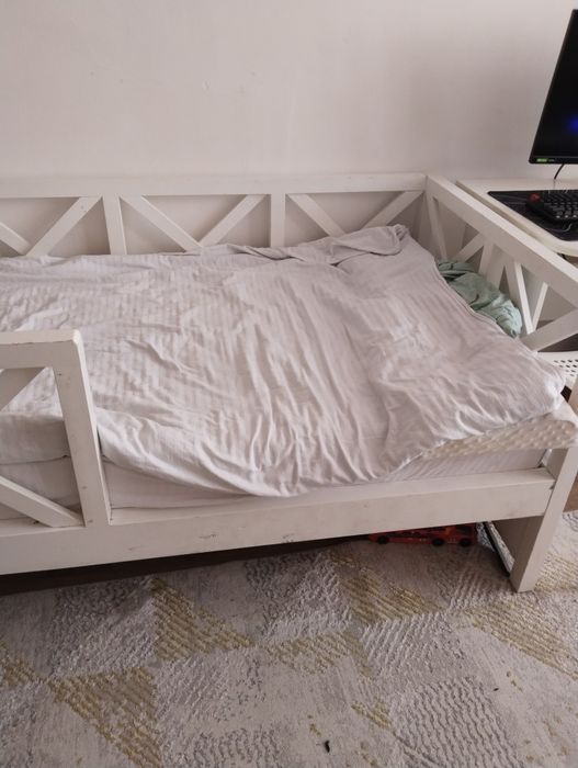 Кровати односпальные