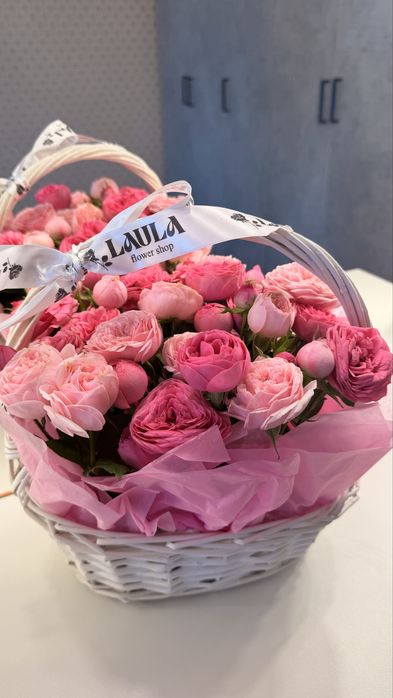 Продам цветы в корзине