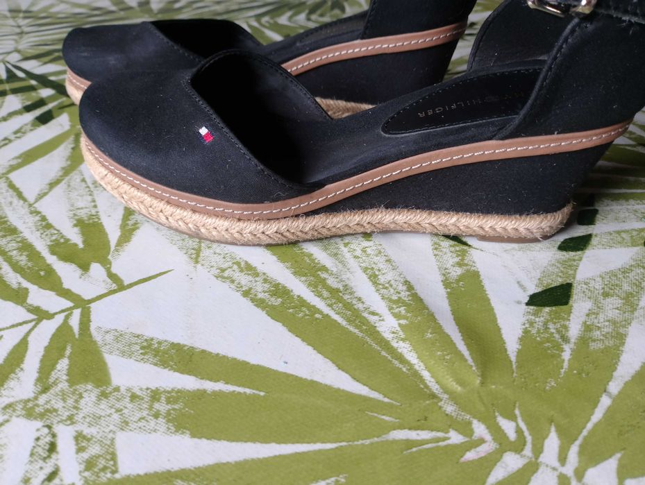 Tommy Hilfiger еспадрили