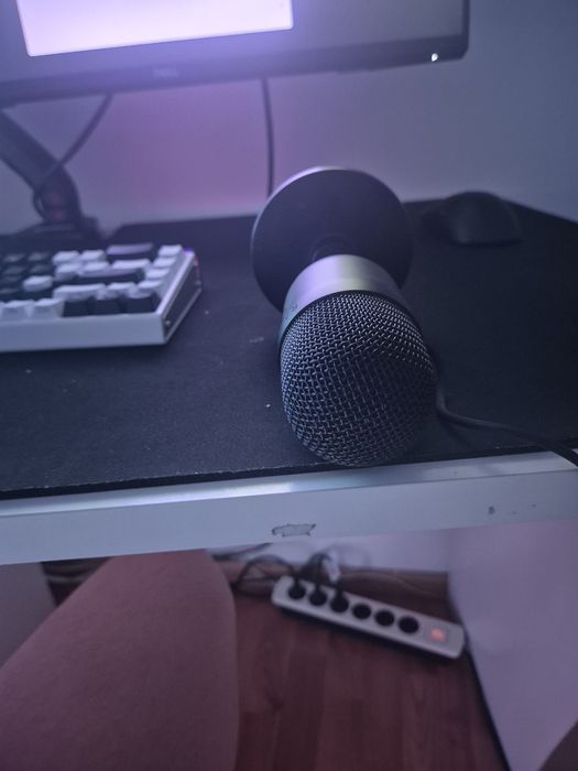 Microfon razer siren mini 100 ron