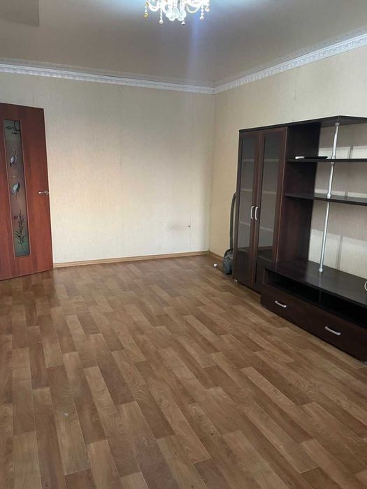 2 комн на 8 микрорайоне