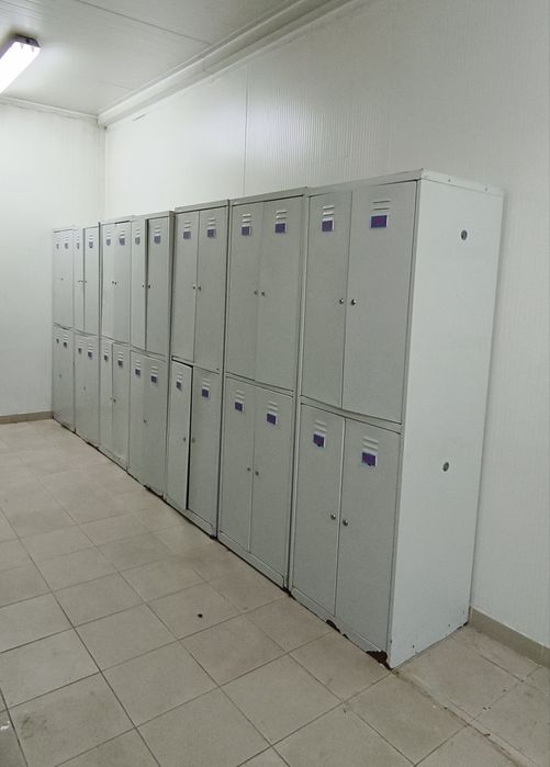 Шкаф металлический (для раздевалок)