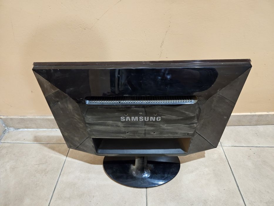 Монитор на запчасти