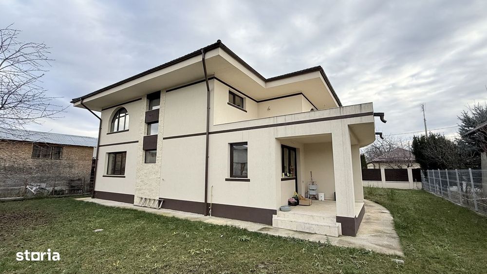 Vila Delux P+1 cu terasă și garaj + teren intravilan 783mp