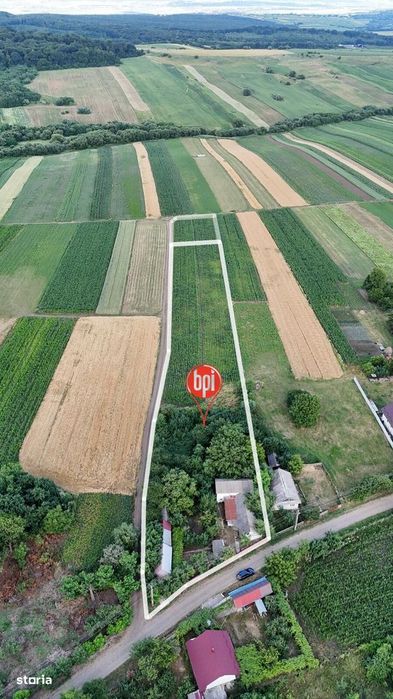 SE VINDE Gospodarie taraneasca,  Valea Glodului (Vulturesti), jud. SV