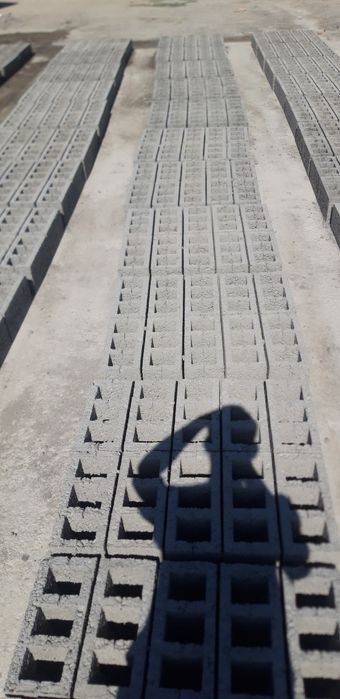 Шлака блок сотилади. Достовка хам  к,иламиз.