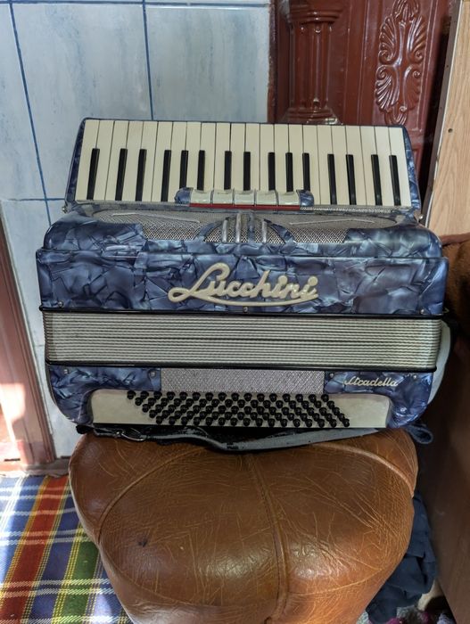 Acordeon Luccini Stradella
