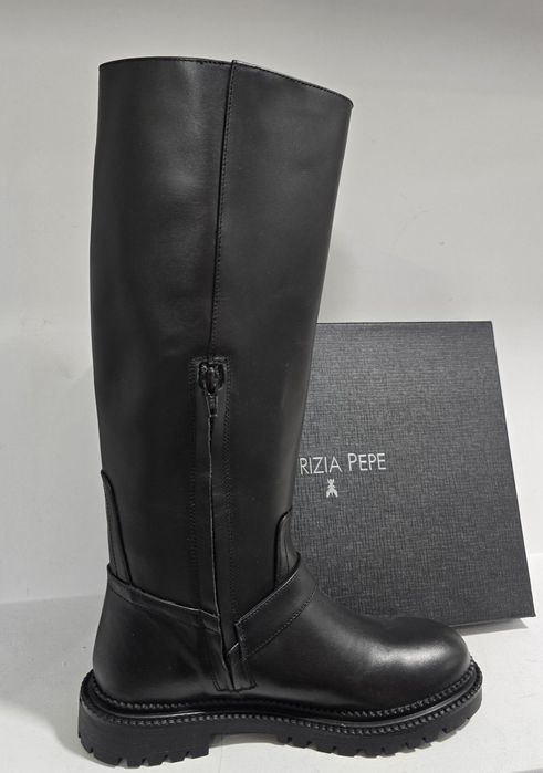 Patrizia Pepe ботуши нови