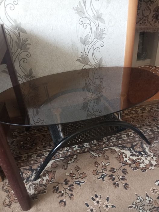 Столик журнальный