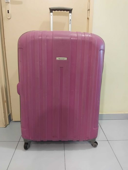 Estil Голям оригинален твърд куфар 77 см.