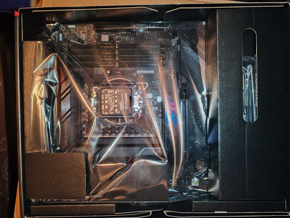 Placă de bază ROG STRIX