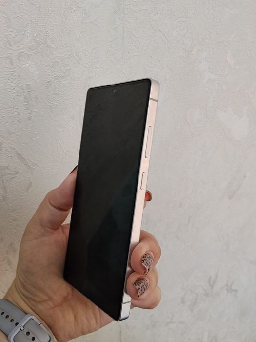 Продам Samsung S25 ultra 256g