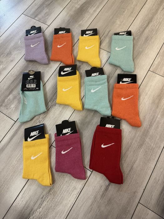 Lot 11 perechi sosete nike noi cu eticheta
