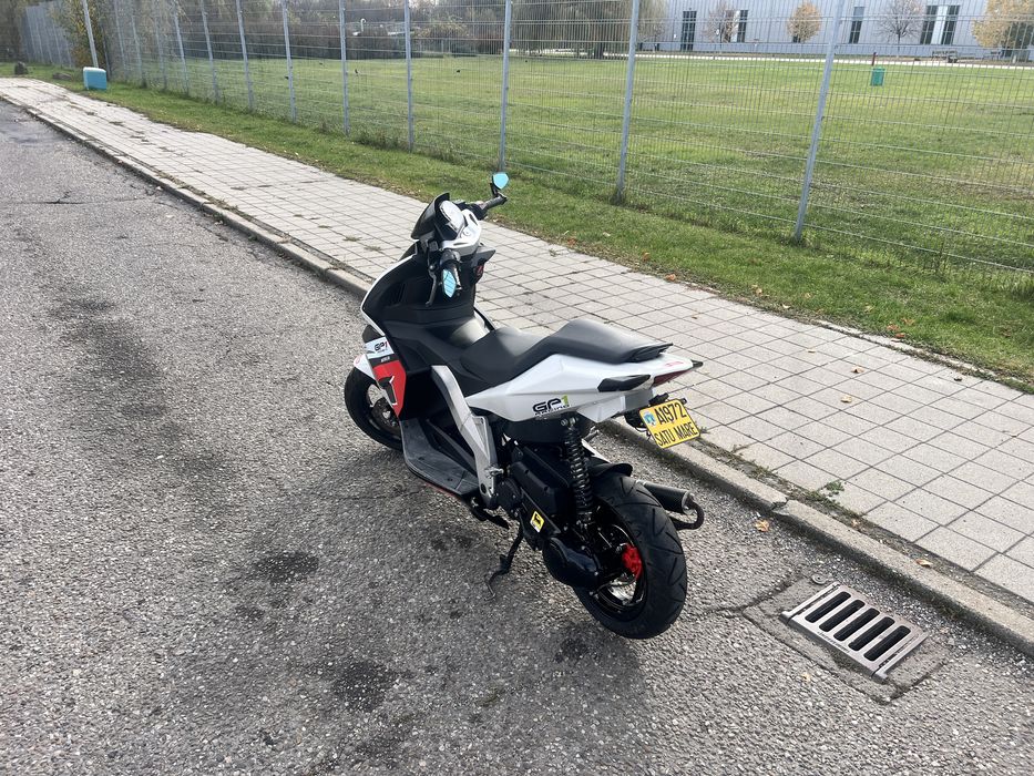 Vand scuter Derbi GP1 49 cc