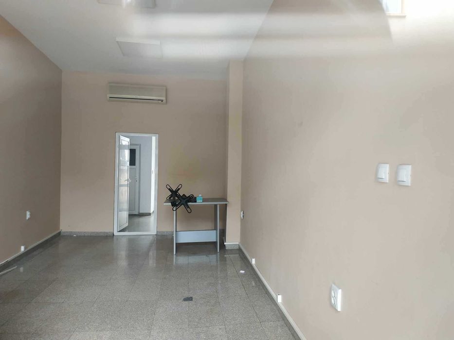 Дава се под наем Офис в Русе, Център - 59 кв.м за 224.4 € - Снимка #3