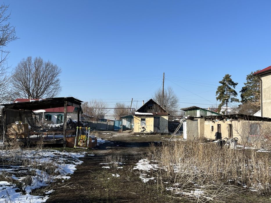 Продам дом 8 соток участок!