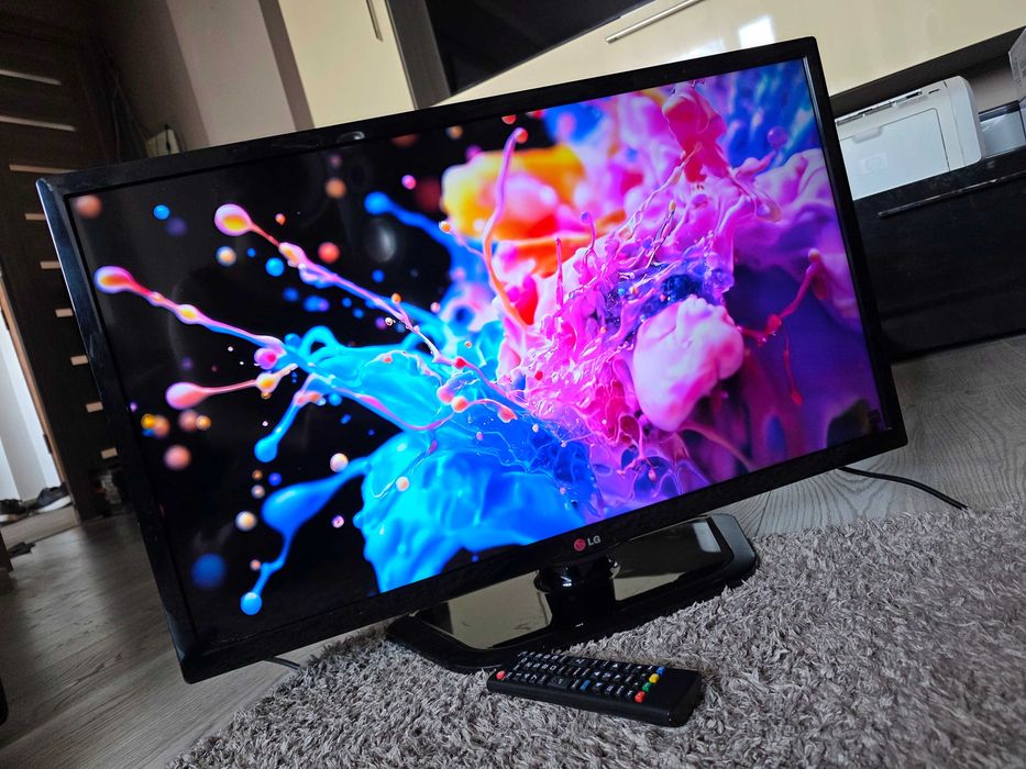 Televizor LG 82cm HD