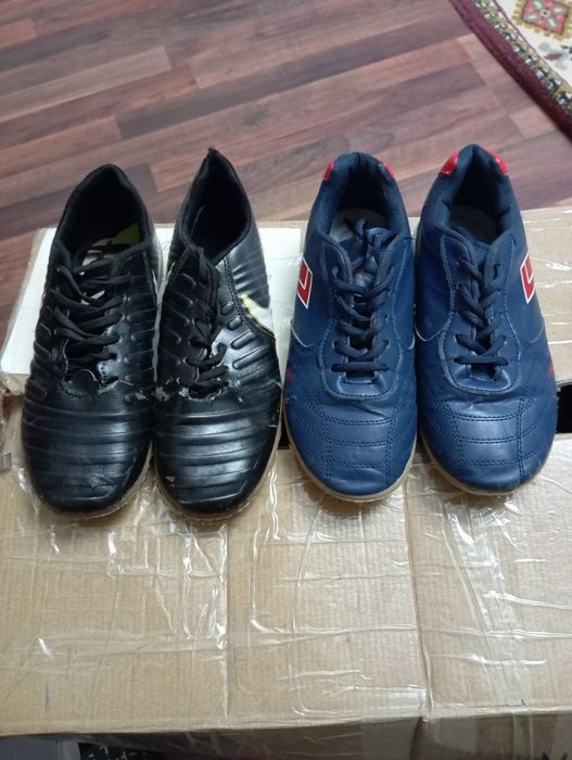 Обувь детская размеры разные.