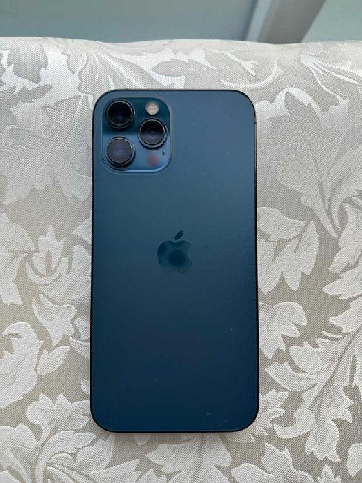 Iphone 12 Pro Max + Apple Watch Series 3