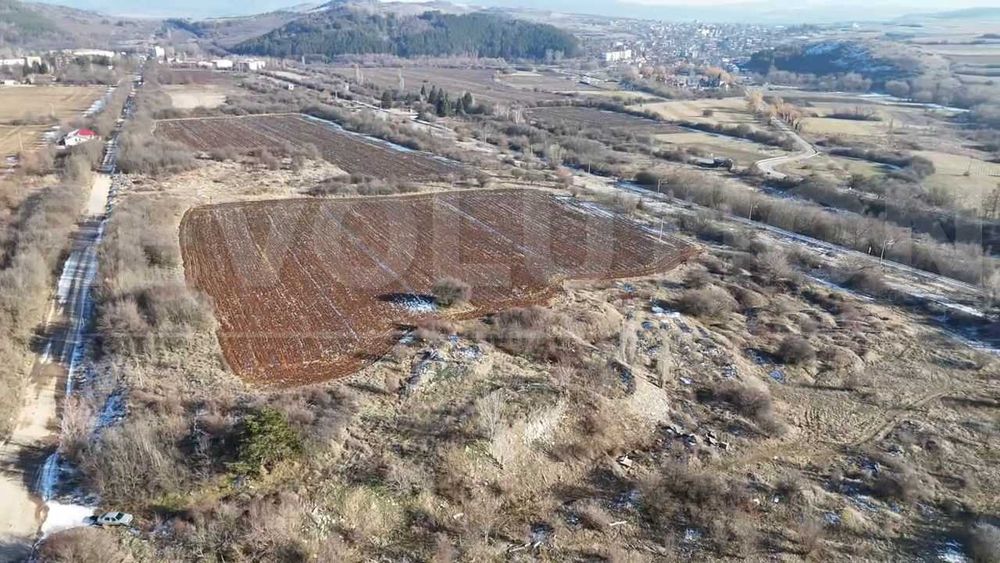 Парцел в гр. Елин Пелин