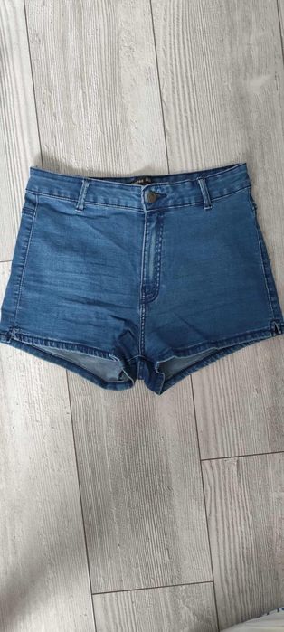 Blugi scurti primark 38 si bershka 36