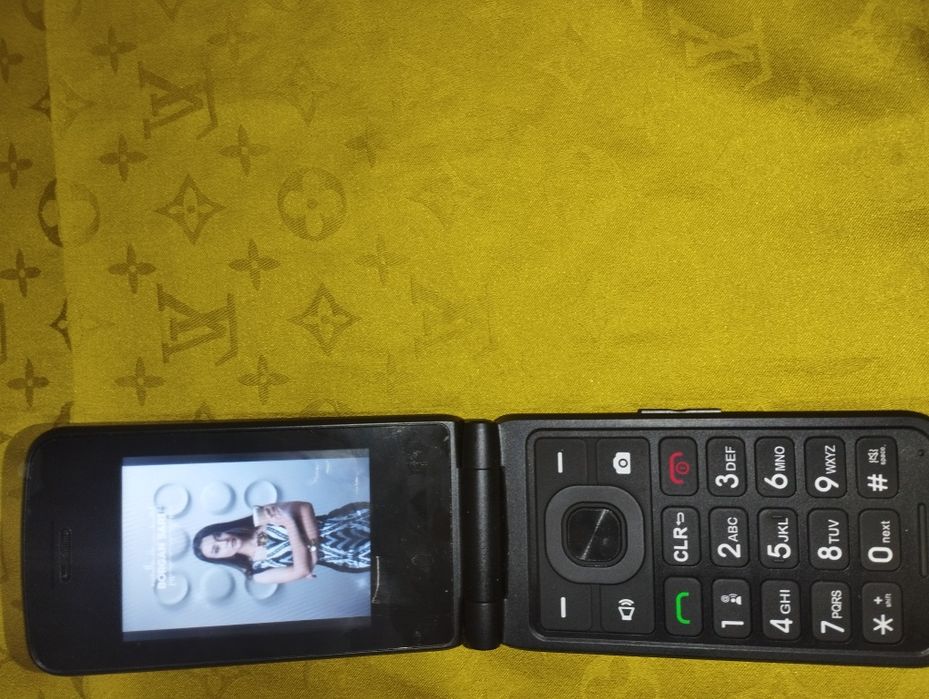 Assalom alekum Telefon Sotiladi Original Verizon Japan