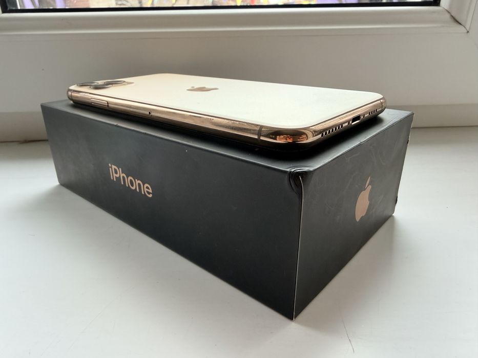 IPhone 11 Pro Max 64Gb - В идеальном состоянии