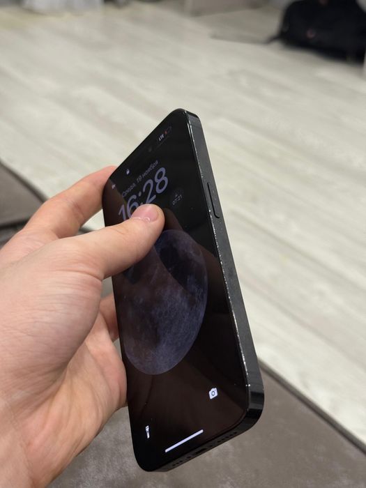 Продам айфон 14 про 256 гб 83 акб