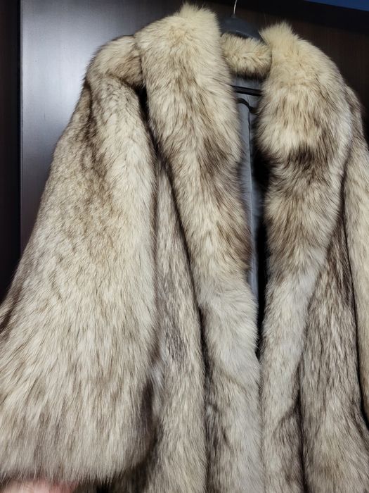Haina de blana vulpe argintie – calitate superioara, impecabila