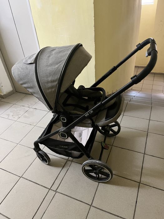 Продам детскую коляску