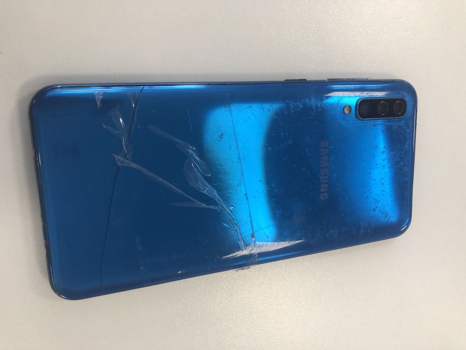 Самсунг а50. обмен/продажа