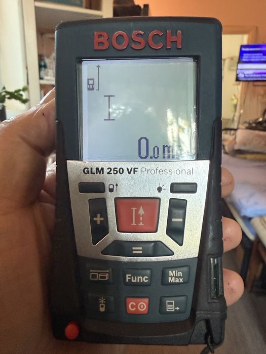 Telemetru profesional Bosch