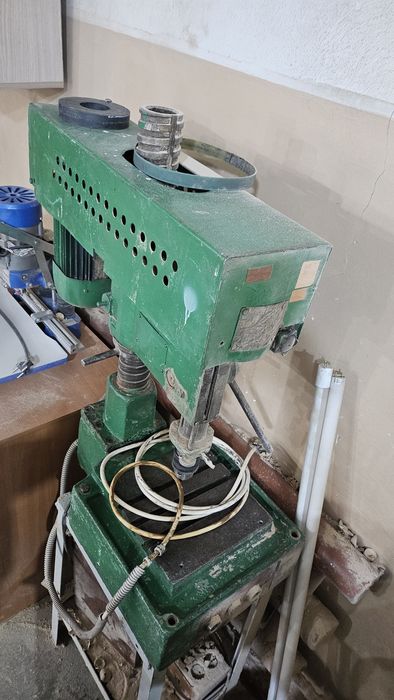 Сверлильный станок советский