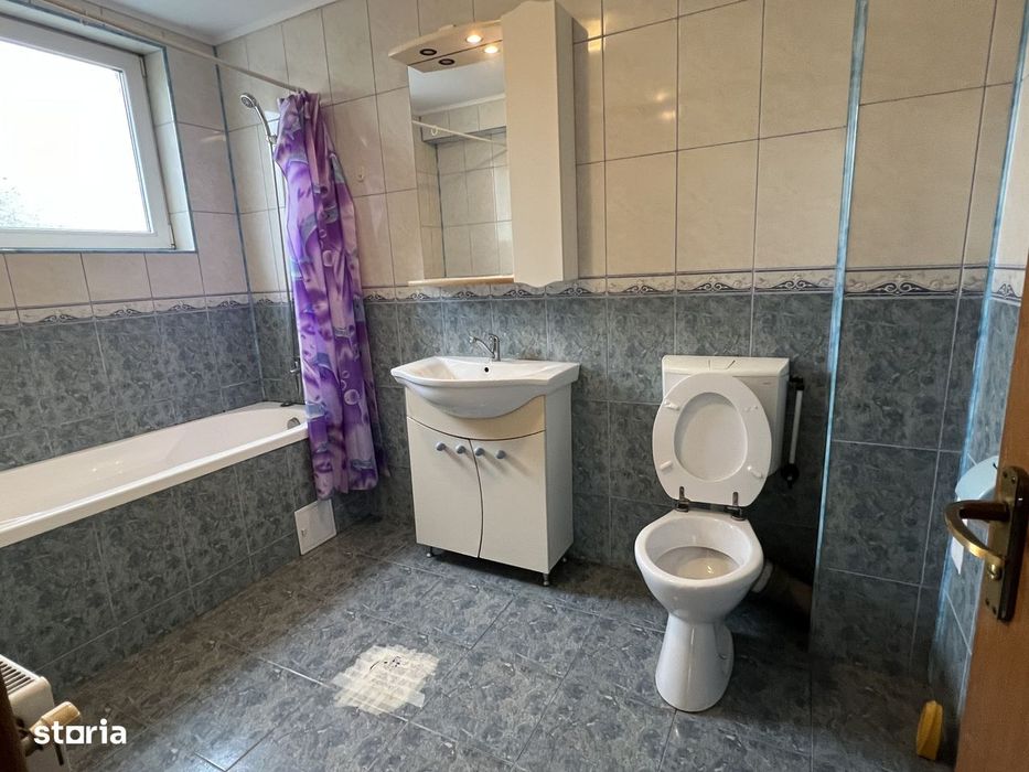 Casă spațioasă cu 7 camere, la malul lacului Colentina, Dobroești