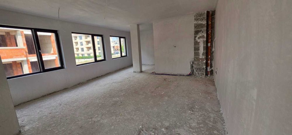 Продава се Тристаен апартамент в Пловдив, Остромила - 112 кв.м за 1250 €/кв.м - Снимка #1