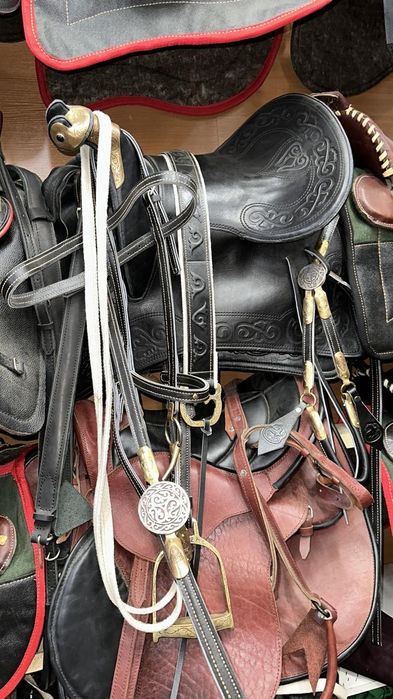 Продам седло ручная работа.