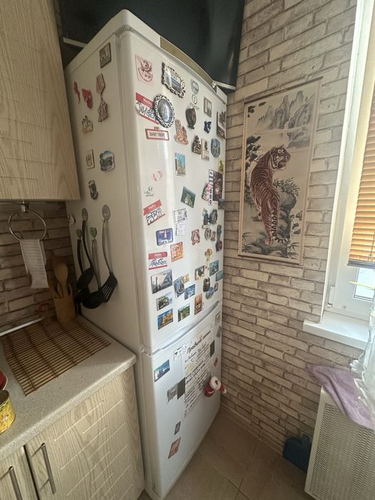 Холодильник Indesit