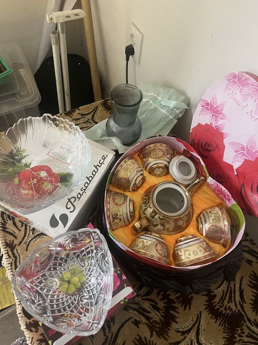 Отдам новую посуду