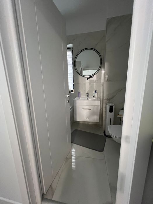 Vanzare ap 3 camere cu terasa mare , loc de parcare inclus, complx rez